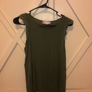 Green, short sleeve, lace sleeve top